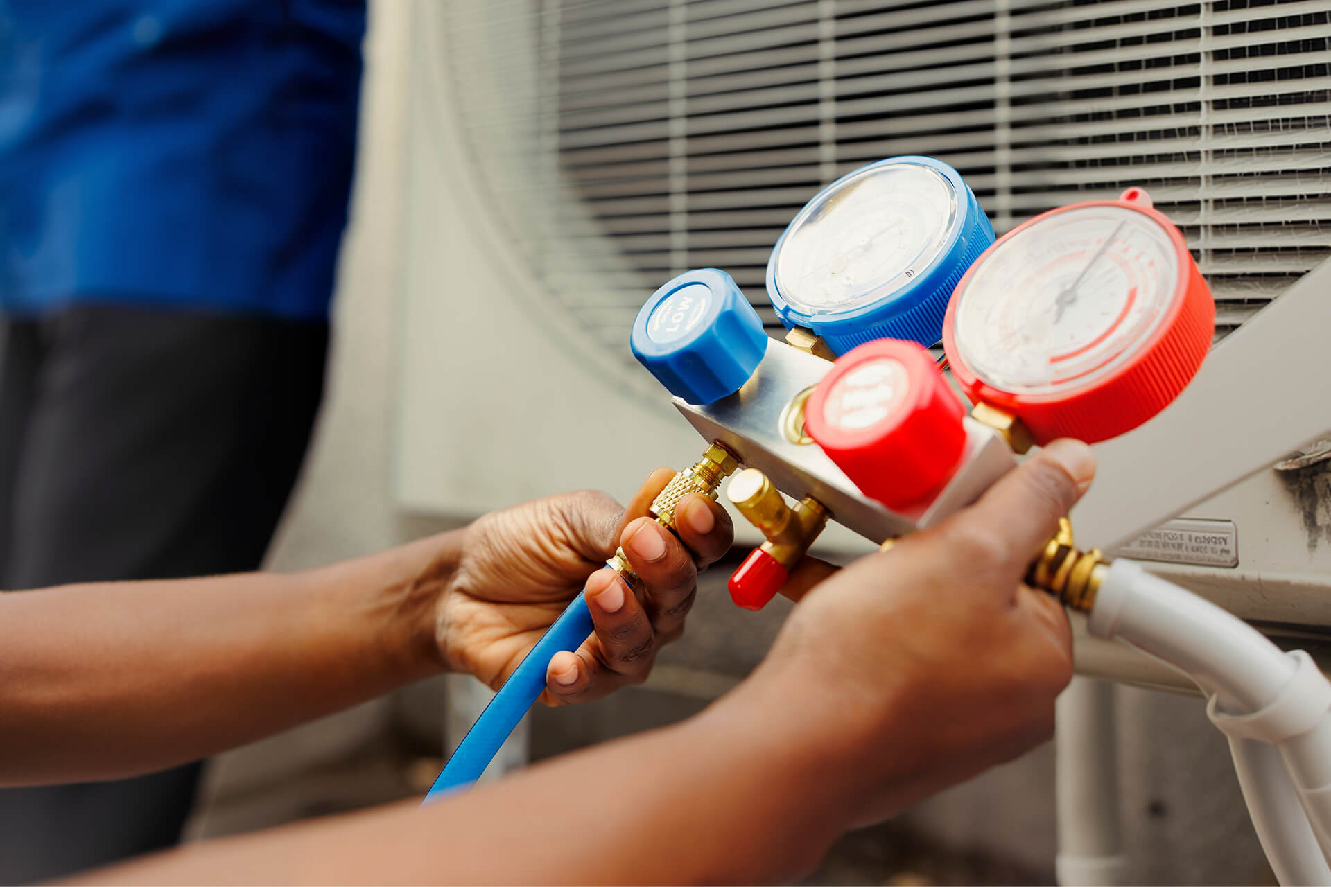 Trouver un réparateur de fournaise électrique de confiance : Le guide pour réagir vite et bien face aux pannes