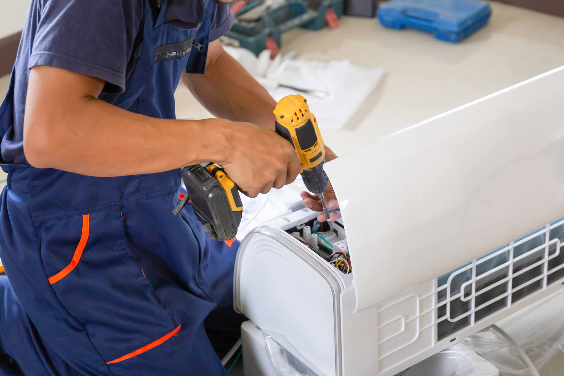 Entretien d&rsquo;air climatisé à Sainte-Catherine : Le geste essentiel pour votre santé et votre portefeuille